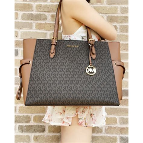 michael kors gilly large|michael kors gilly large tote.